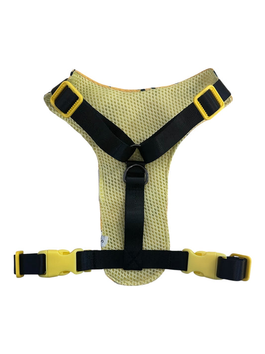 Bold Bee Print Dog Harness – Adjustable, Comfortable & Stylish
