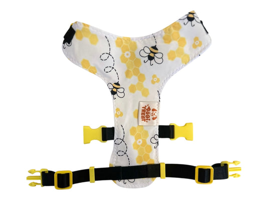 Bee Print Dog Harness – Adjustable, Comfortable & Stylish